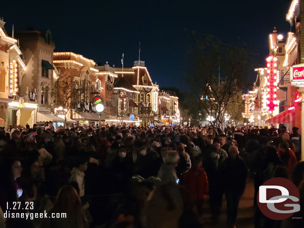 Main Street USA is mostly full at 8:32pm