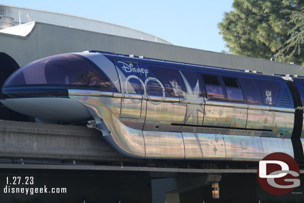 Monorail Blue on final approach to the Tomorrowland station