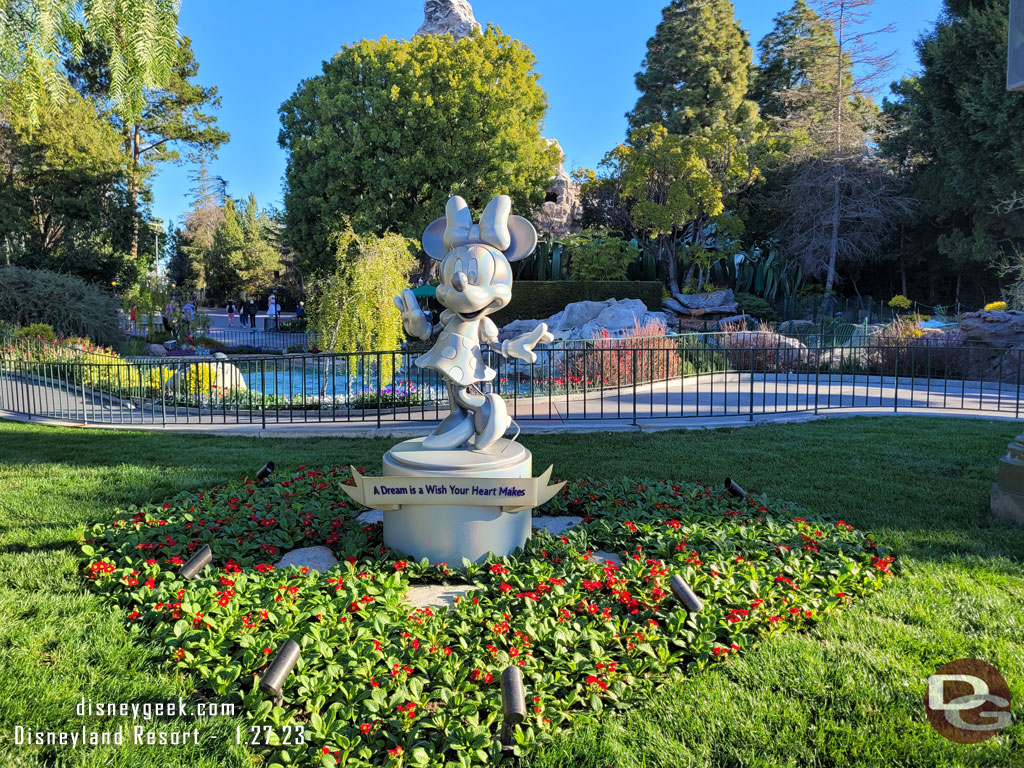 A Disney100 Minnie Mouse statue to compliment the Mickey one in Town Square.