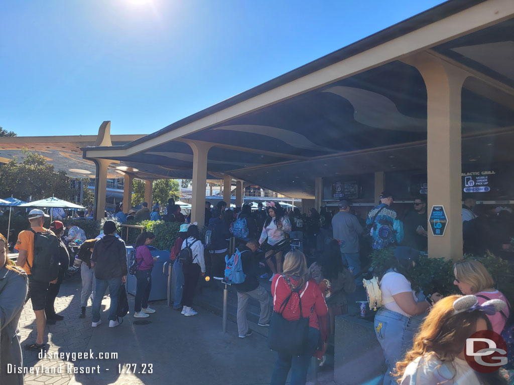 10:12am - There were a lot of guests waiting for mobile pickup.