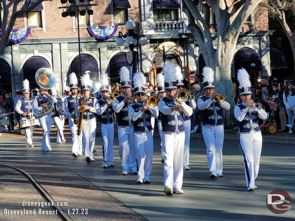 Returned to Disneyland for the 3:33pm Disneyland Band set.