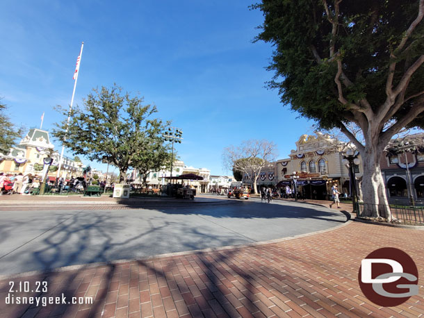 Relaxing on a bench in Town Square waiting for some friends to arrive.