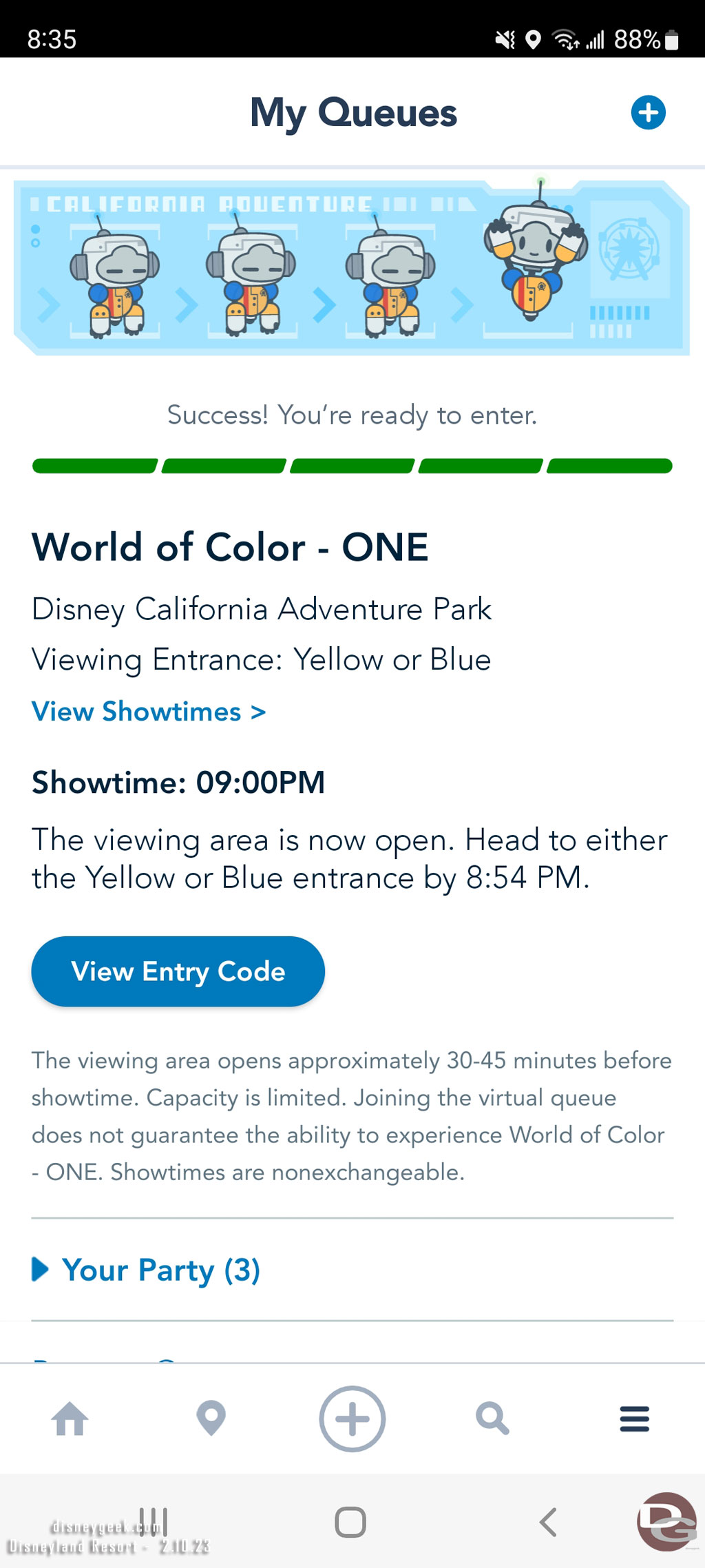 My group was called 90 minutes before show time but since I was not going to try to get along the water I waited until much closer to show time to find a spot.