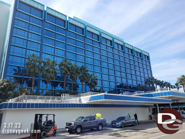 Started my visit off taking a walk through the Disneyland Hotel.   The construction walls are down as the renovation work at the bag storage area is wrapping  up.