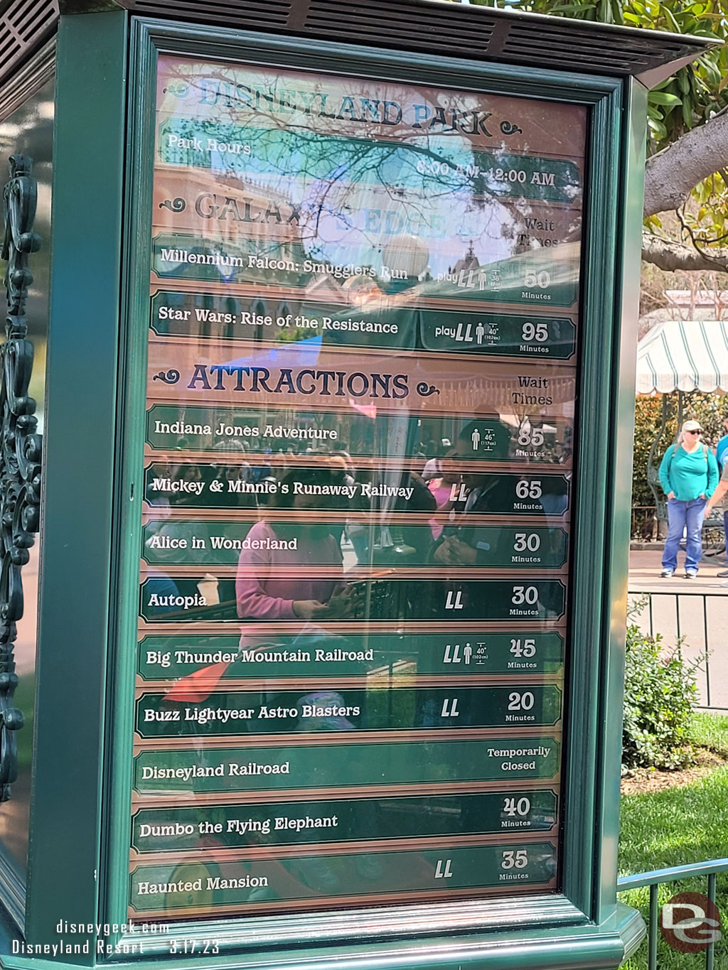 Disneyland wait times at 12:55pm