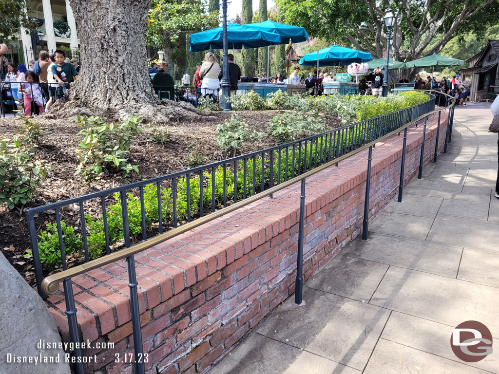 Still disappointed to loose this seating to a railing.. I was looking for a spot to sit today.