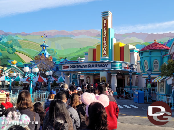 8:05am - In line for Mickey and Minnie's Runaway Railway