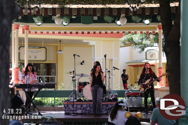 Girls Night Out performing at the Paradise Gardens Bandstand.