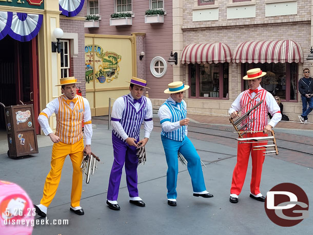 Stopped to listen to the Dapper Dans as I headed for DCA.