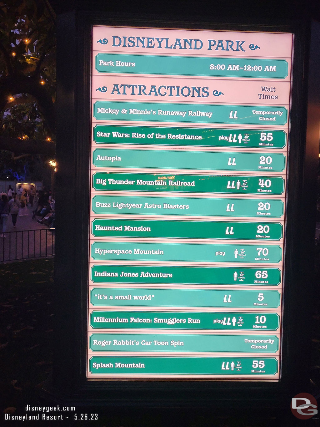 8:13pm - Disneyland wait times