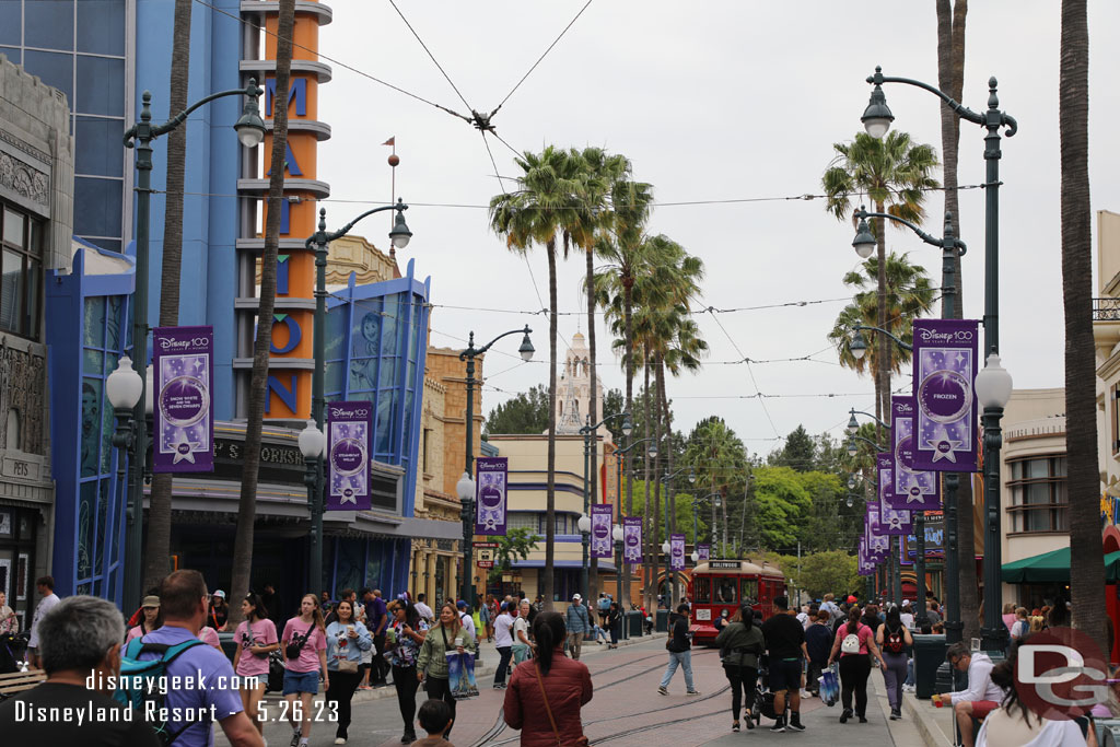 Hollywood Blvd.