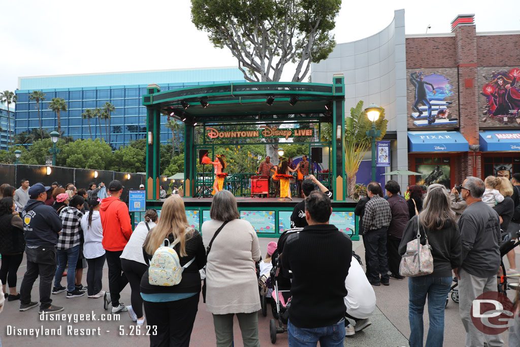 Tupua performing in Downtown Disney this evening.