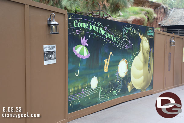 A photo op along the walkway in Critter Country