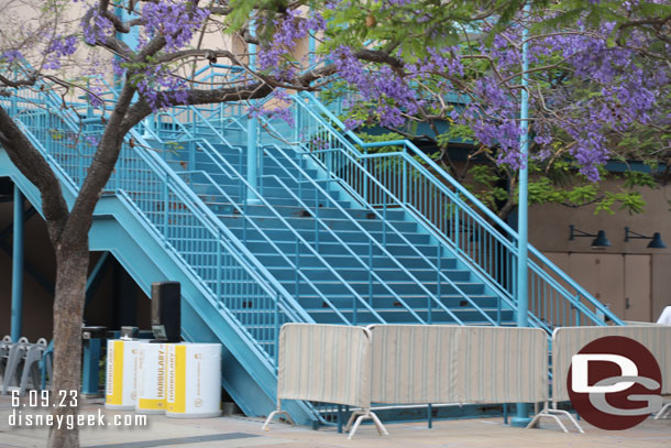 No progress on the steps renovation, hopefully they will be repainted prior to the new show