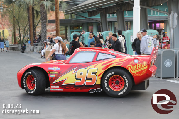 Lightning McQueen turning onto Cross Street