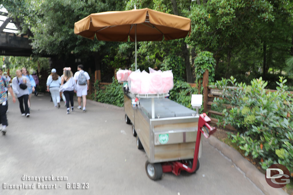 Out door vending right up to the entrance of Galaxy