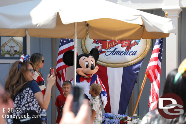 Mickey trying to meete guests while the others are goofing around.