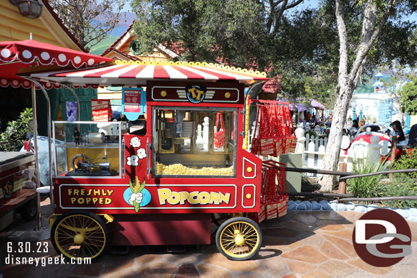 The popcorn cart area was behind walls my last visit.