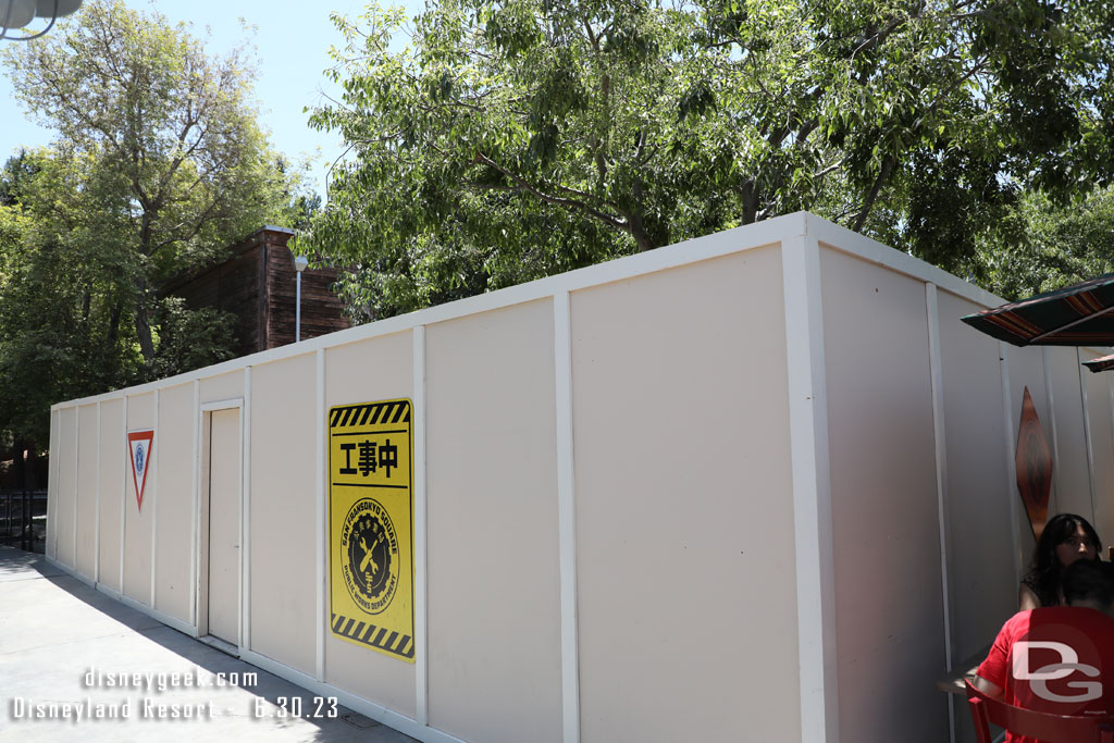 Walls are up revealing no visible progress on the meet and greet area.  Wonder where the Beer Truck is.. will it show up elsewhere or is it gone?