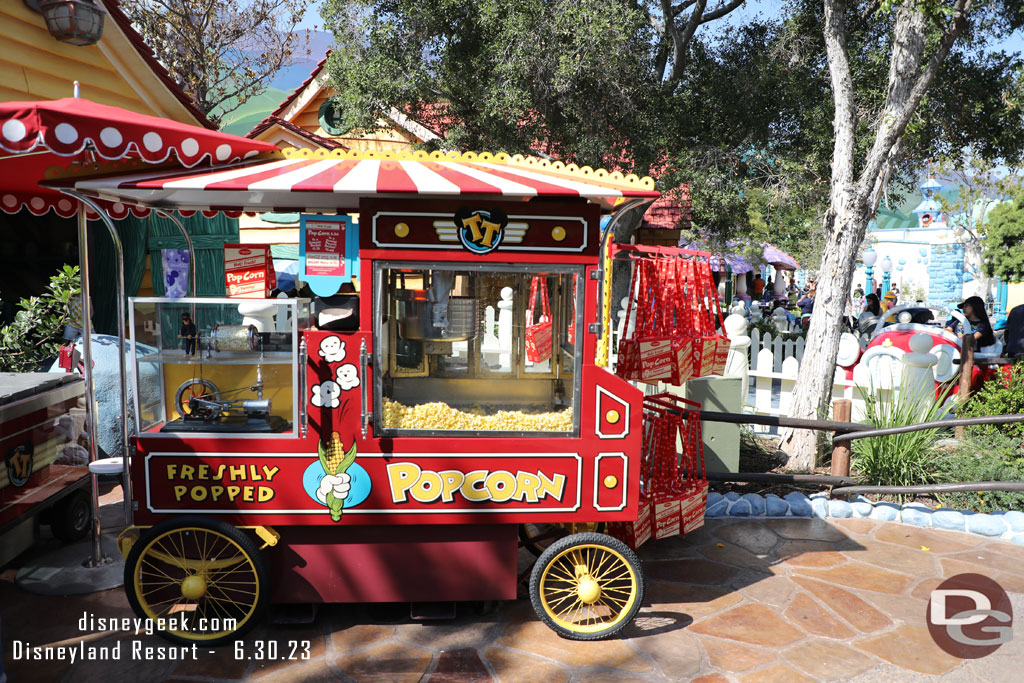 The popcorn cart area was behind walls my last visit.