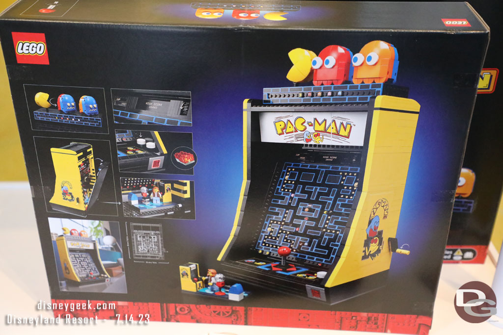 Pac-Man arcade set.