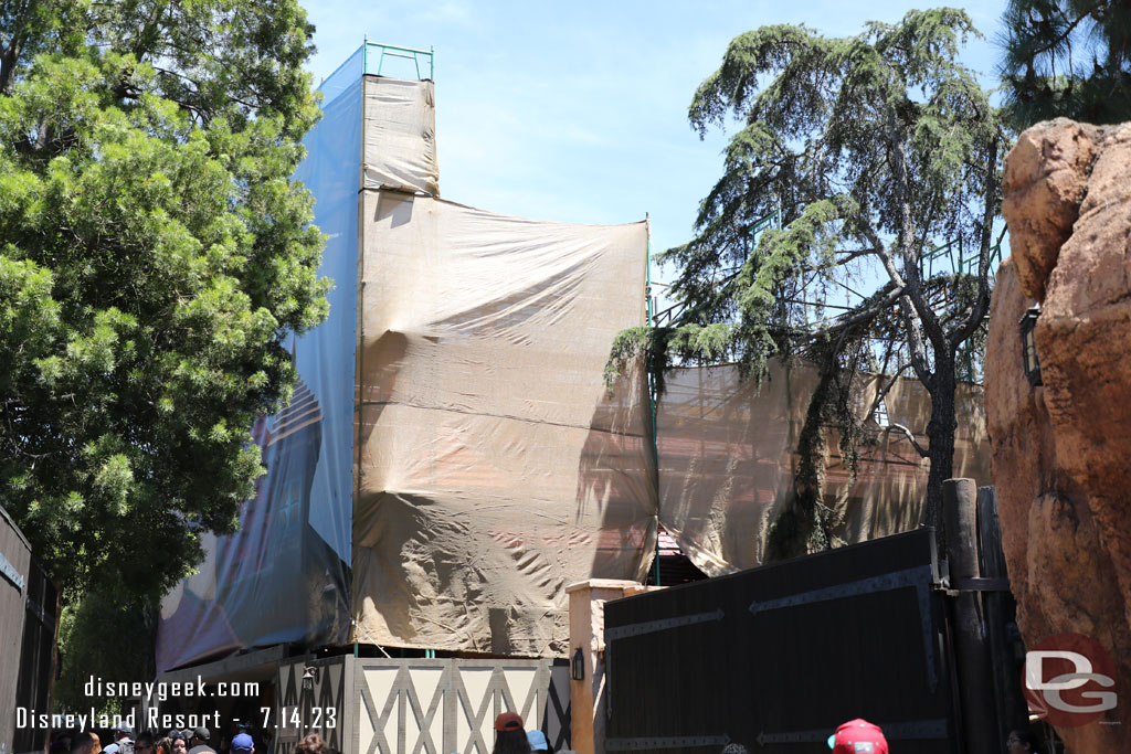 Making my way to Fantasyland.  Scaffolding and scrims are still up at the Red Rose Taverne