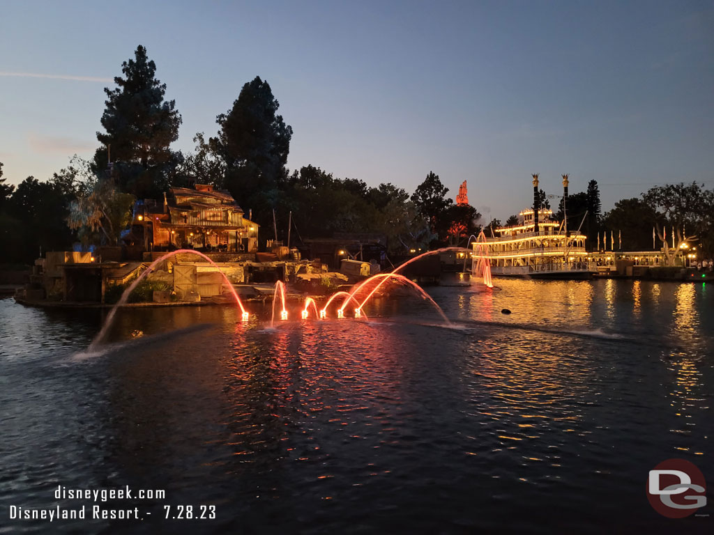 Back to the river front for the 8:25pm set