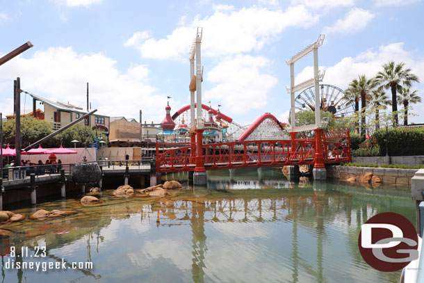 The Golden Gate facade is starting to be assembled.