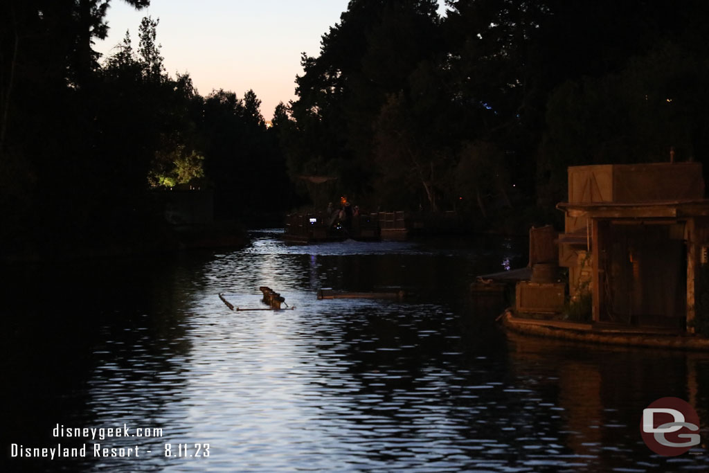 Stopped by the Rivers of America to see the Queenie and Jambalaya Jazz Band for their 8:10pm set.  The raft was up river then headed back to the dock.