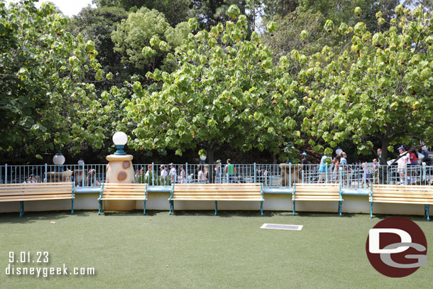 The benches were not very popular with no shade at the moment