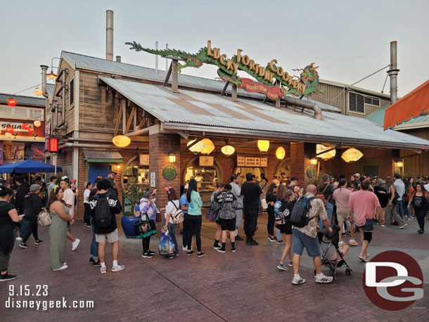 The line was slightly shorter this visit.. it stopped here vs going down toward Ghirardelli 