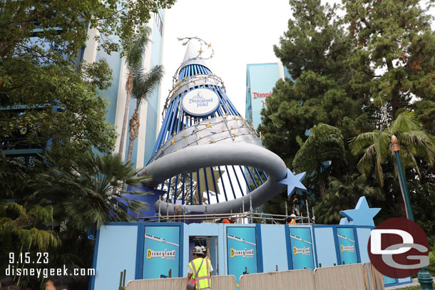 Scaffolding was being removed this afternoon on the hat at the entrance to the hotel.  The renovation work is wrapping up.