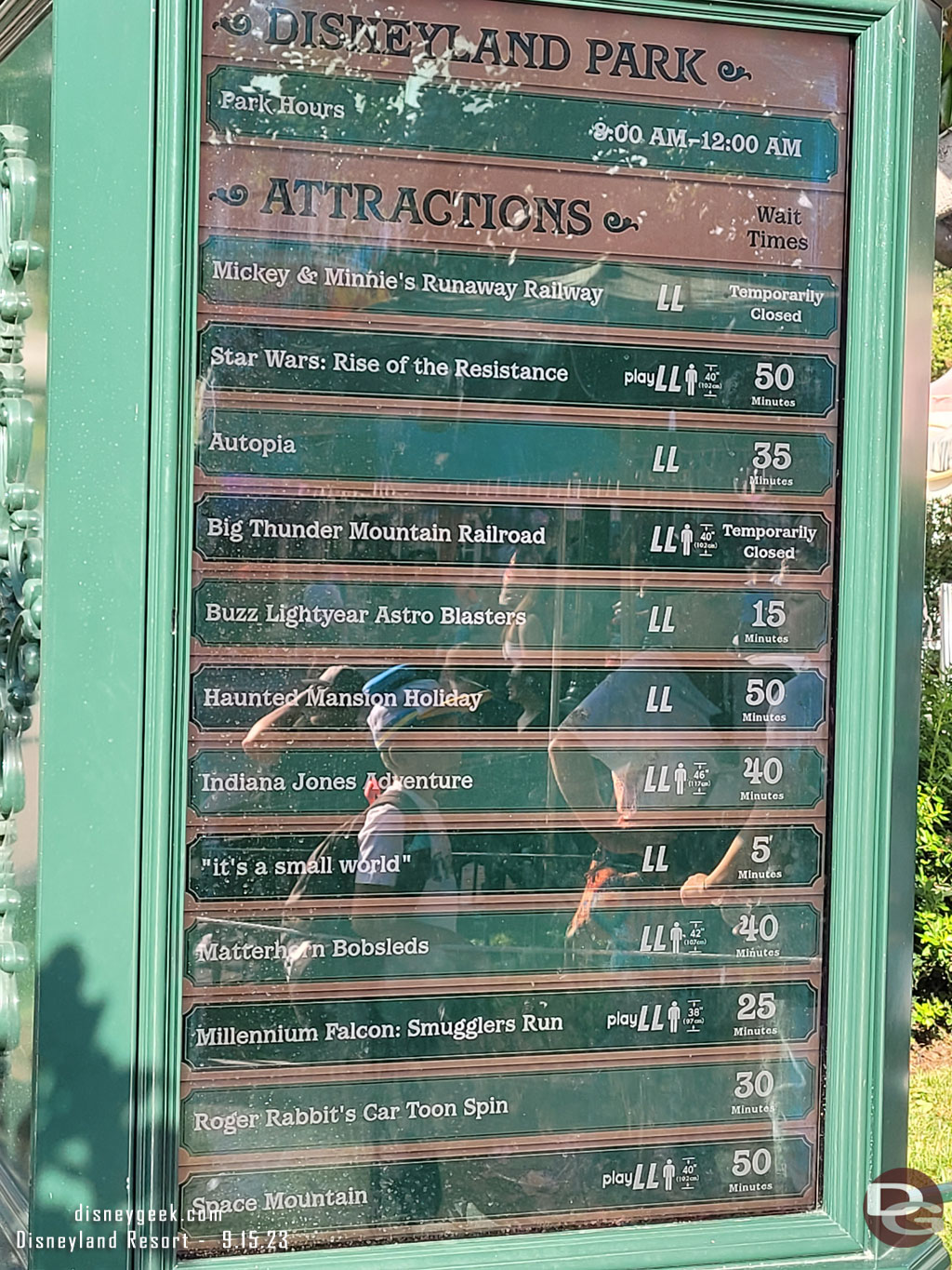 4:43pm - Disneyland Wait Times