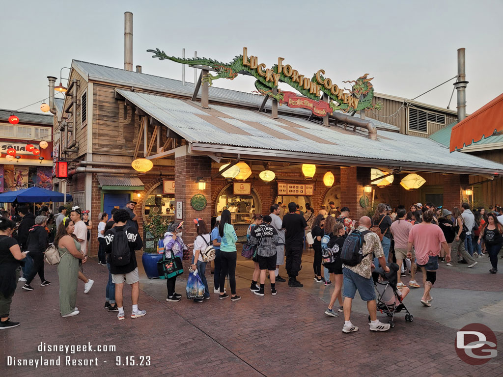 The line was slightly shorter this visit.. it stopped here vs going down toward Ghirardelli 