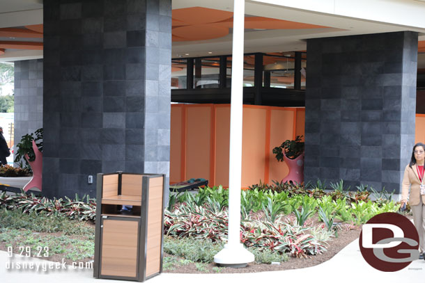 The bar area is behind walls.  I did not venture further in as guests were enjoying the pool.