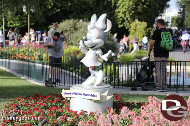 The Disney100 Minnie statue.. Mickey is currently not on display due to the giant pumpkin in Town Square