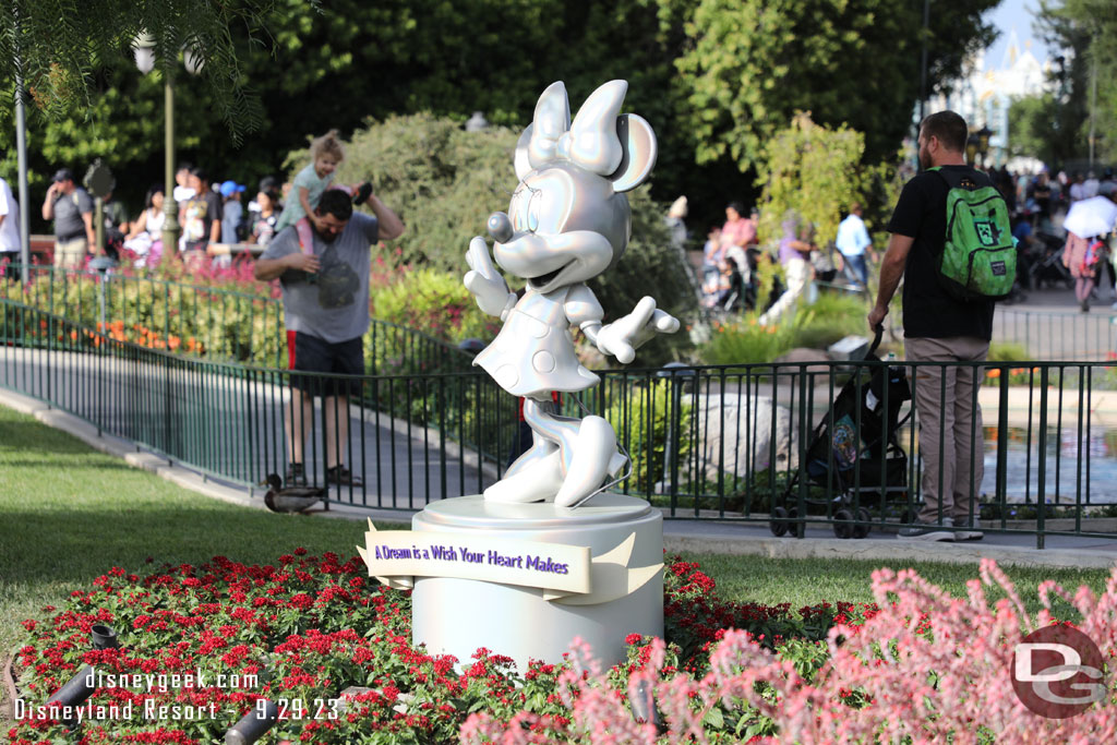 The Disney100 Minnie statue.. Mickey is currently not on display due to the giant pumpkin in Town Square