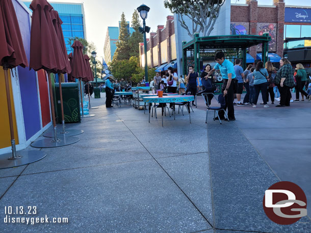 Interesting the sign said crafts went till 6:00pm but 5:27pm and they are cleaning up and were gone soon after.