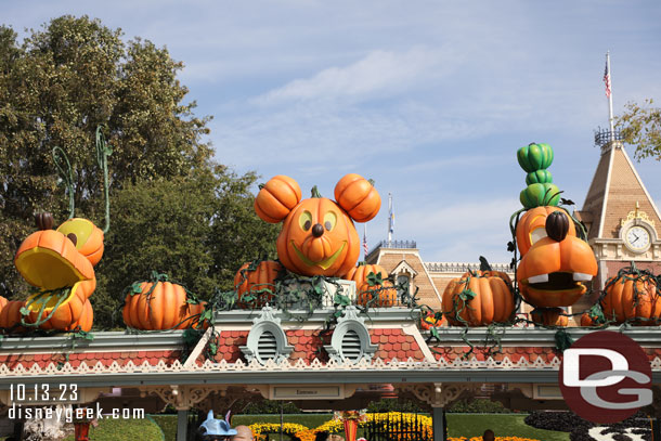 10:36am - Entering Disneyland