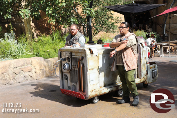 Paying a visit to Batuu.  A droid cart on the move... not the droid I am looking for though.