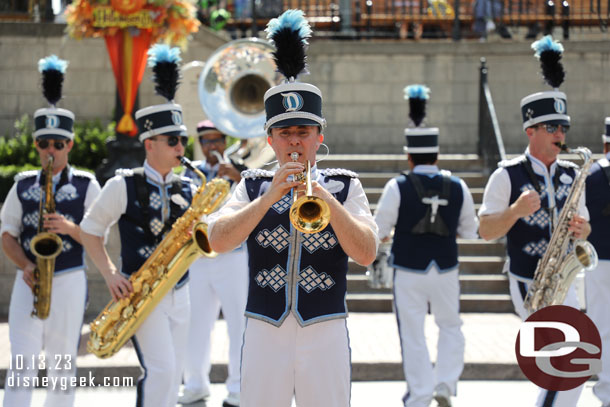 Time for the Disneyland Band performing in Town Square at 12:35pm