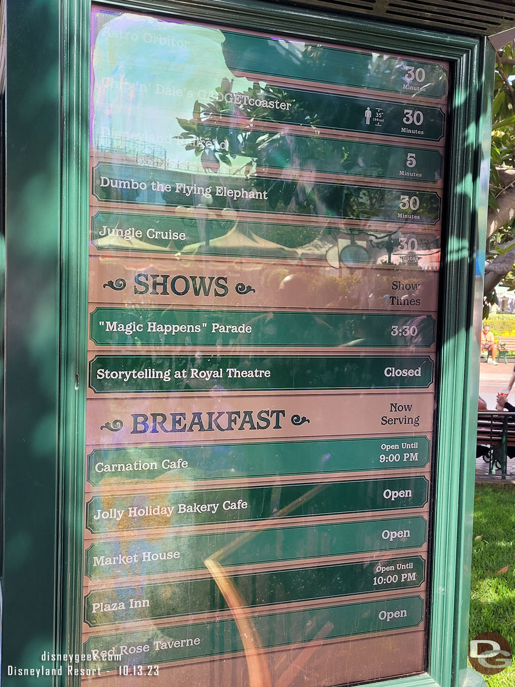 10:46am - Disneyland wait times