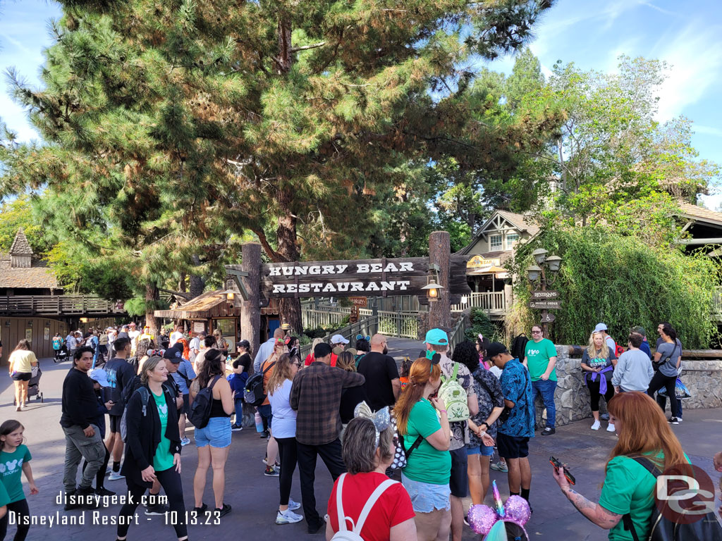 11:00 - Guests rope dropping the Hungry Bear