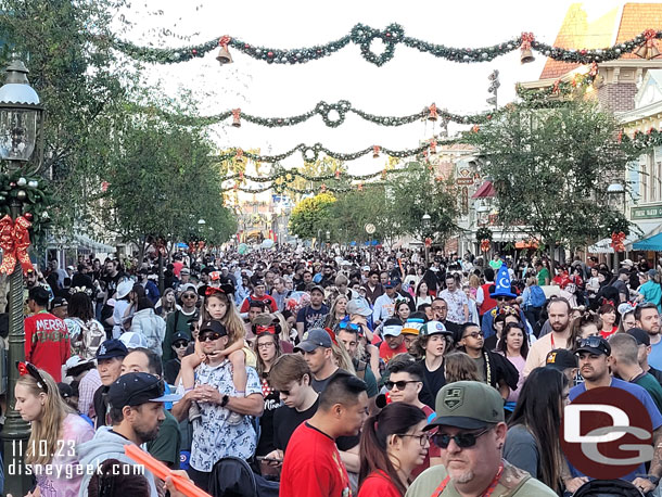 4:14pm - Post parade congestion on Main Street USA