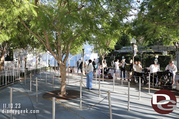 Guests lined up for the parade, and an empty queue