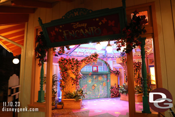 Encanto meet and greet area was quiet this evening