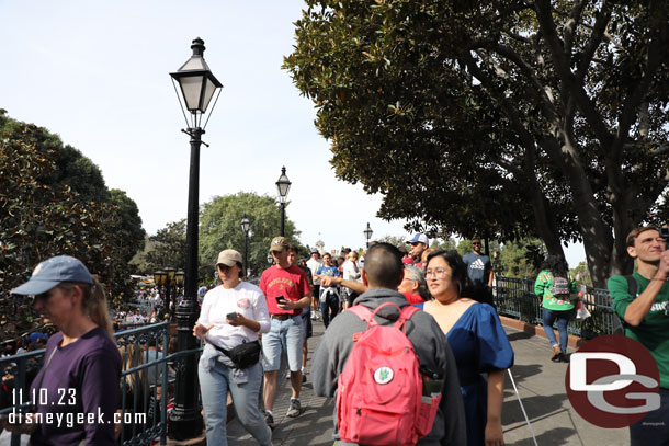 10:43am - Decided to get in line for the Adventureland Treehouse since I had some time.