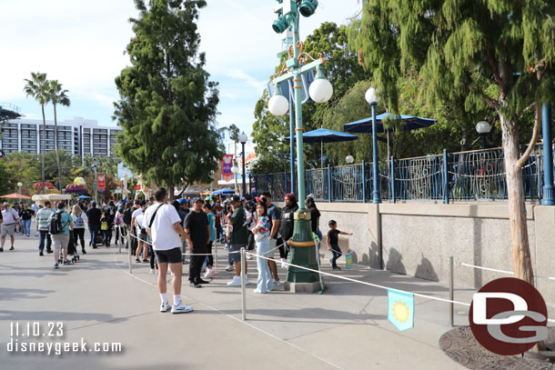 The extended queue for the Little Mermaid was in use this afternoon.  Will be interesting to see how it is next visit once Genie+ starts