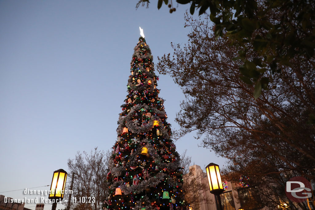 Buena Vista Street Christmas Tree