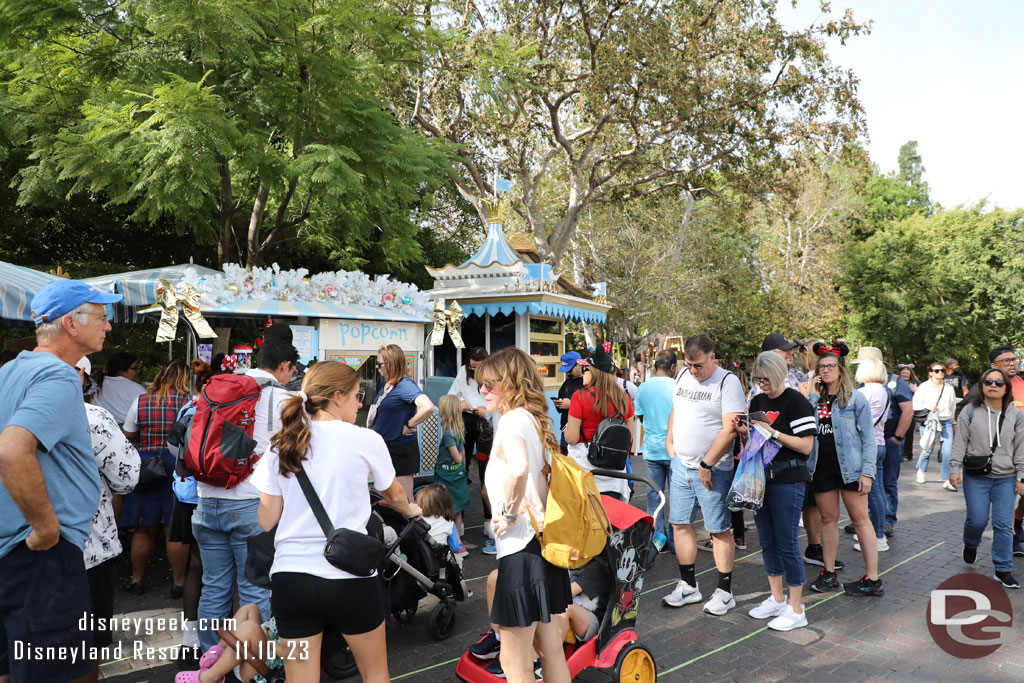 Popcorn queue in  Fantasyland